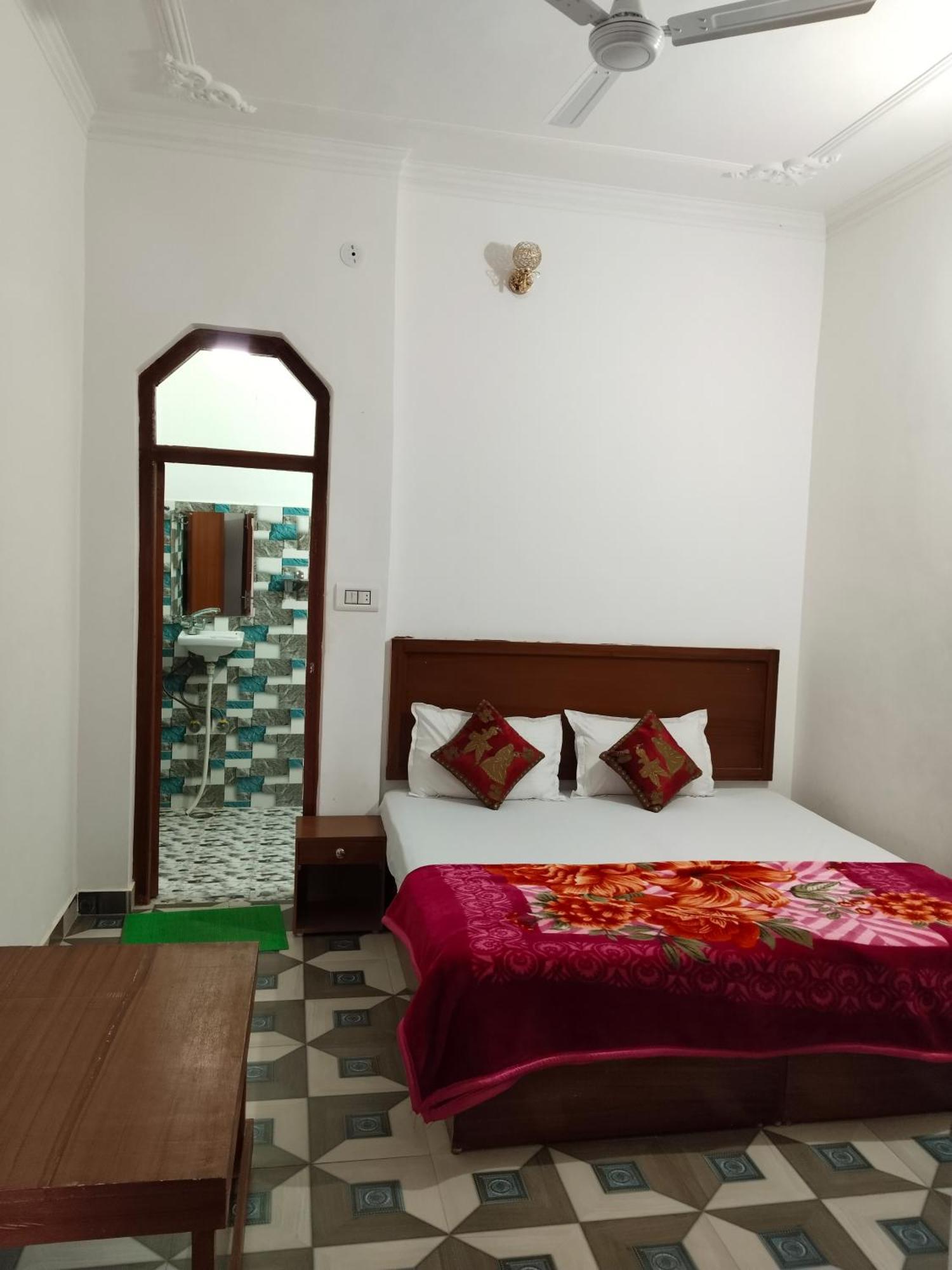 Rani Palace Khajurāho Buitenkant foto