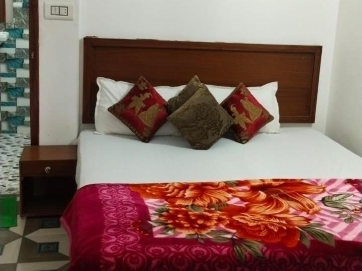 Rani Palace Khajurāho Kamer foto